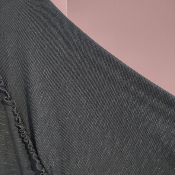 LC Lauren Conrad Raglan Ruffle Sleeve Tunic Top NWT Green - Picture 5 of 15